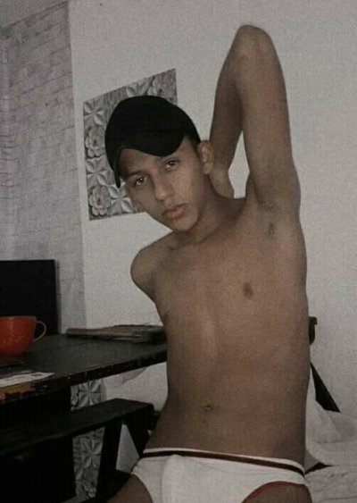 SexyBoys_luxx naked stripping on cam for live sex video chat