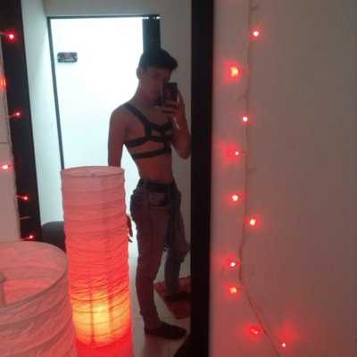 simonxx1 naked stripping on cam for live sex video chat