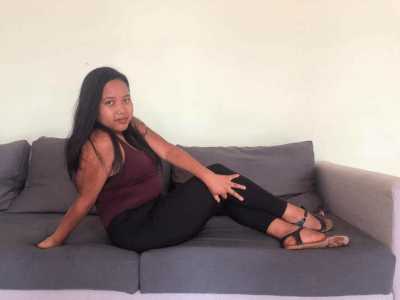 Stephanie_Illiasse naked stripping on cam for live sex video chat