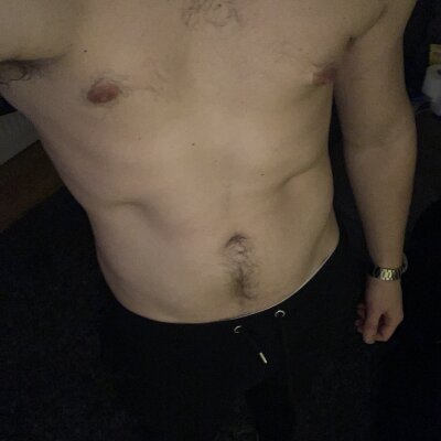 Straightguylondon69 naked stripping on cam for live sex video chat