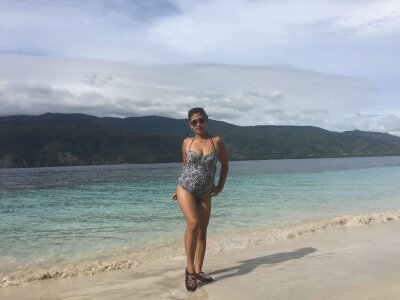 sweet_pinay16 naked stripping on cam for live sex video chat