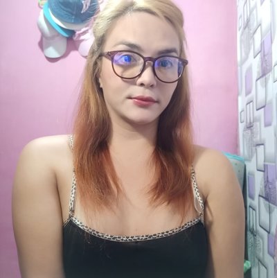 sweetkikay naked stripping on cam for live sex video chat