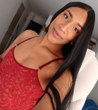 THEBAREBIEDOLL naked stripping on cam for live sex video chat