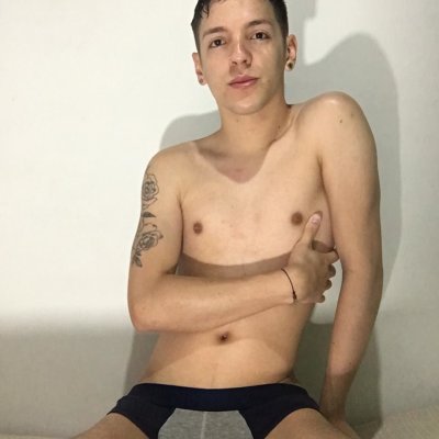 thomax_twink naked stripping on cam for live sex video chat