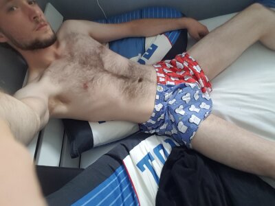 tio0 naked stripping on cam for live sex video chat
