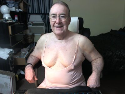 Toastir naked stripping on cam for live sex video chat