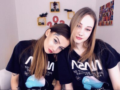 Triple_Sec naked stripping on cam for live sex video chat