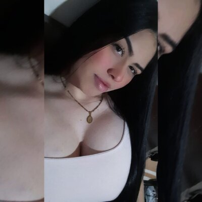 valenttina_taylor naked stripping on cam for live sex video chat