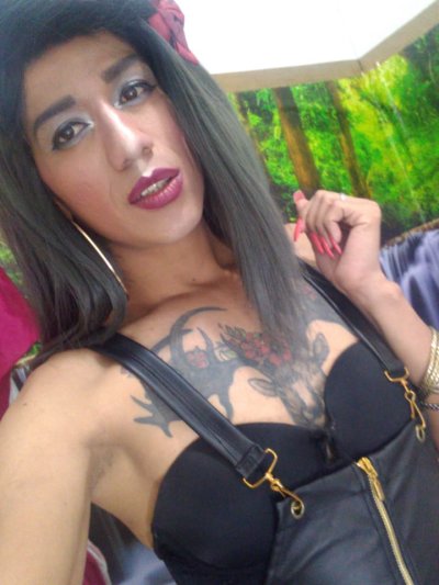 Vallolet_hot naked stripping on cam for live sex video chat