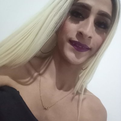 vanessa_7 naked stripping on cam for live sex video chat