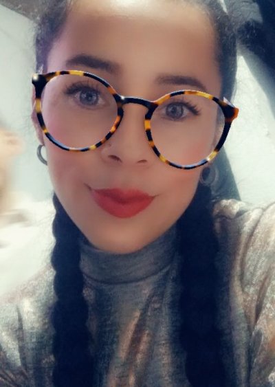 veroni-k22 naked stripping on cam for live sex video chat