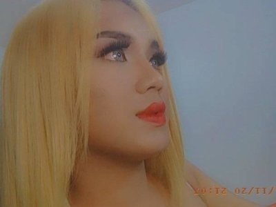 xBella_0121 naked stripping on cam for live sex video chat