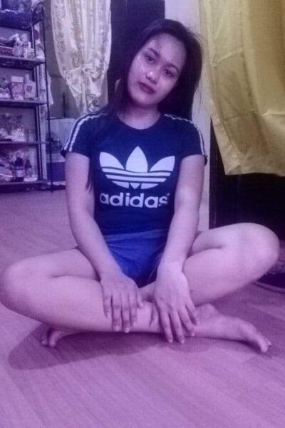XFoxydanexx naked stripping on cam for live sex video chat