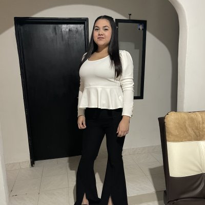 xophie_velez naked stripping on cam for live sex video chat