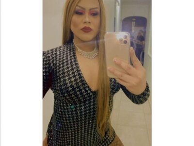 xValentinax naked stripping on cam for live sex video chat