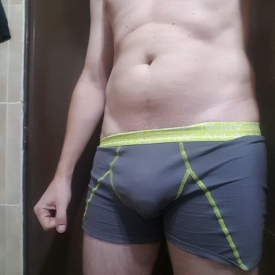 xxxmartinhot naked stripping on cam for live sex video chat