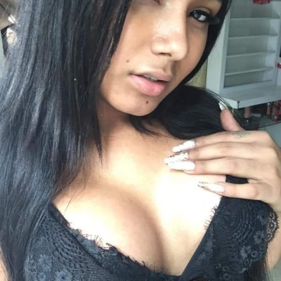 Yedabrownxt naked stripping on cam for live sex video chat