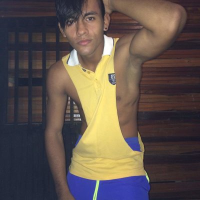 Yeikorivas naked stripping on cam for live sex video chat