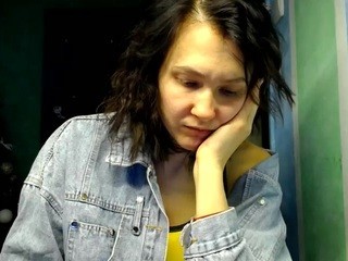yummy-mummy naked Live Sex Chat Room