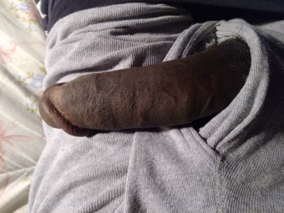 YungPleazer naked stripping on cam for live sex video chat