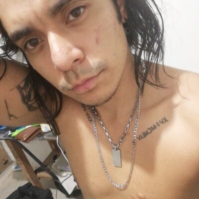 ZMKIRV naked stripping on cam for live sex video chat