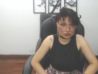 lucienn-moon naked Live Sex Chat Room