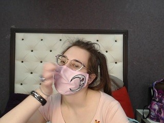 emilissa naked Live Sex Chat Room