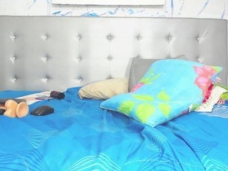 emma-horny naked Live Sex Chat Room