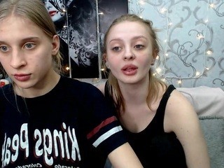 melaniasweet naked Live Sex Chat Room