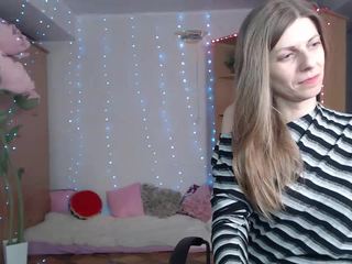 reinaliv naked Live Sex Chat Room