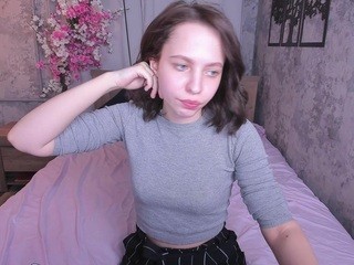 shy girl waiting for her daddy naked Live Sex Chat Room