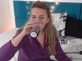 suziebelle naked Live Sex Chat Room