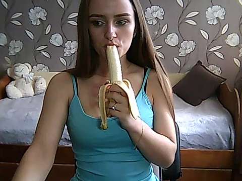 AliceAddington1 naked stripping on cam for live sex video chat