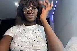 amazon_hot naked stripping on cam for live sex video chat