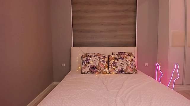 arzimun_ naked stripping on cam for live sex video chat