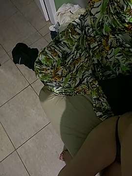 casalsafadinhobr6 naked stripping on cam for live sex video chat