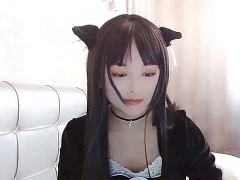 Cute__Tracy naked stripping on cam for live sex video chat