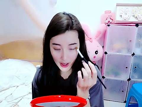 Cute_Cute naked stripping on cam for live sex video chat