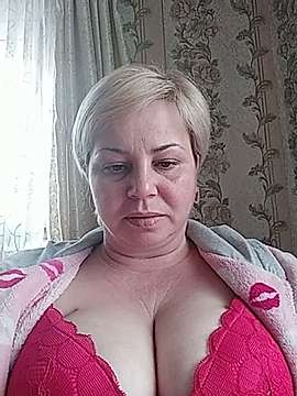 FastReflex naked stripping on cam for live sex video chat