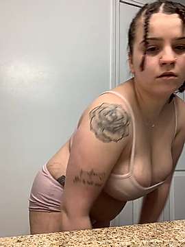 joeystaciee naked stripping on cam for live sex video chat