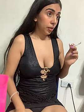 Kim_Louis naked stripping on cam for live sex video chat