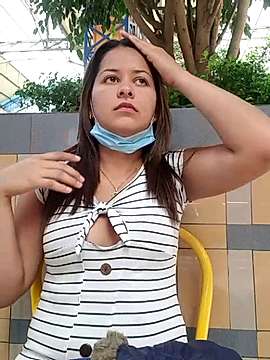 kittens_hots naked stripping on cam for live sex video chat