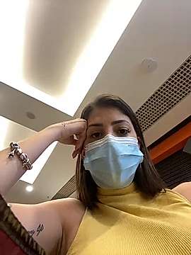 lindsaydear naked stripping on cam for live sex video chat