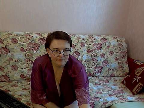MargieEvans naked stripping on cam for live sex video chat
