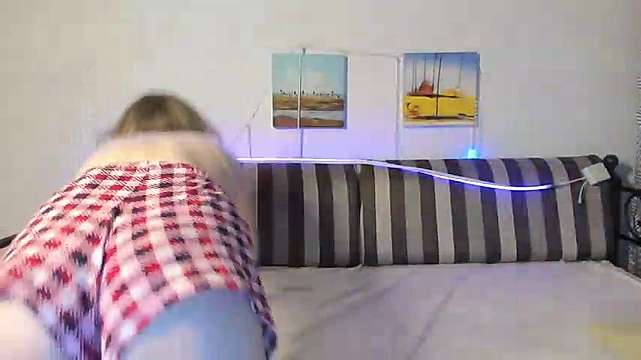 me_me_mishka naked stripping on cam for live sex video chat