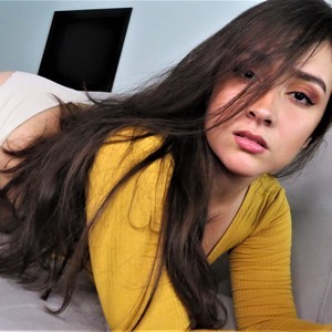 Megan_rivers_ naked before webcam in live video chat