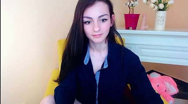 _Mil_la_ naked stripping on cam for live sex video chat
