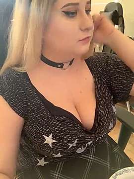 Sexy_Hoodwink naked stripping on cam for live sex video chat