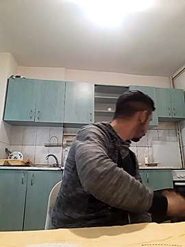 Sexyslimgood naked stripping on cam for live sex video chat