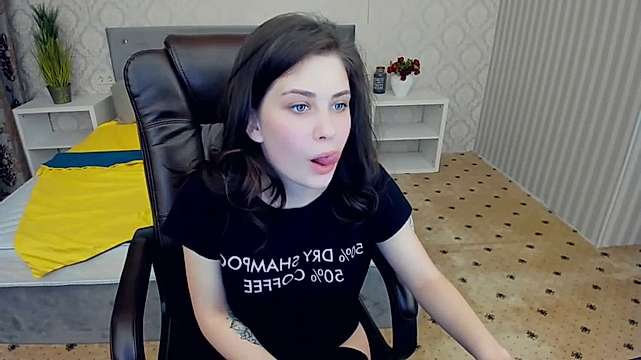 VenusAfroditaa naked stripping on cam for live sex video chat